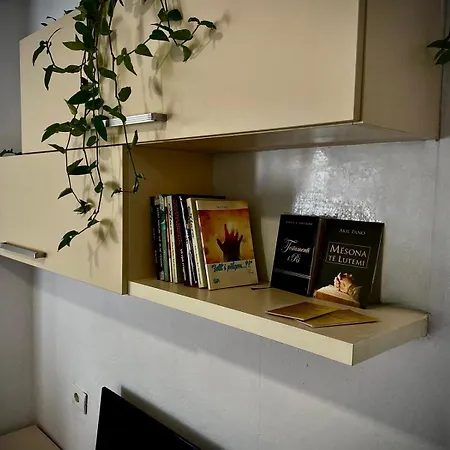Santa Apartment, * Τίρανα